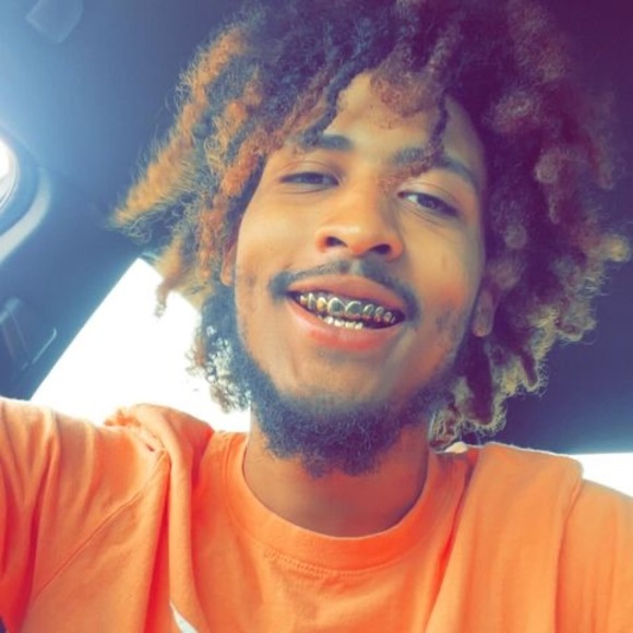 Meet your Posher, Kyle - Picture 1 of 1